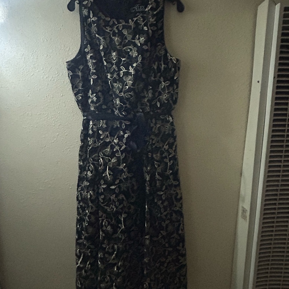 Alex Evenings Elegant Black and Gold Floral Maxi Dress